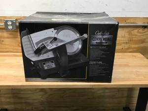lot 7 image: Cabelas Commercial-Grade Food Slicer