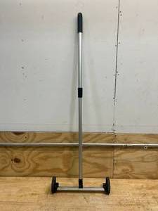 lot 72 image: 11 Telescopic Magnetic Pickup Tool