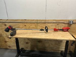 lot 78 image: MILWAUKEE Battery Powered M18 Brushless String Trimmer (Tool-Only)
