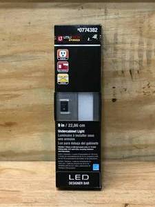 lot 67 image: Utilitech Pro Plug-in LED Under-Cabinet Light - 5 W - 22.86 cm
