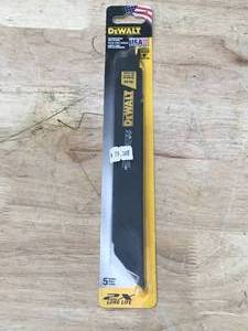 lot 131 image: DeWalt 8 in. Premium Metal Cutting Blade (5 per Package)