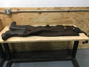lot 147 image: Cabelas Classic Series II Neoprene Boot-Foot Waders for Men Size 9 (retail $159.99)
