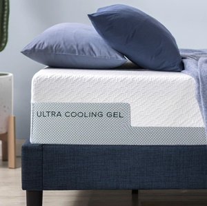 lot 157 image: Zinus 14 Inch Ultra Cooling Gel Memory Foam Mattress Size Twin