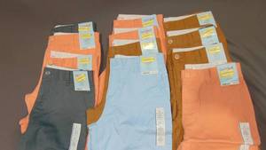 12 Pack L Boys Flat Front At the Knee Woven Shorts - Cat & Jack