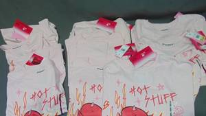 9 Hot Stuff Womens T  Shirts  Mixed Sizes