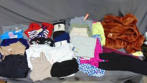 Mixed Womens  Clothing Size  L