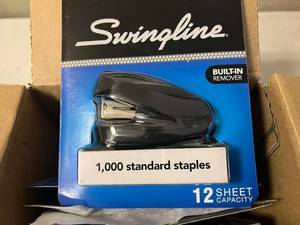 lot 139 image: Swingline Mini Staplers