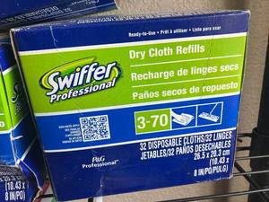 lot 144 image: Swiffer Dry Cloth Refills