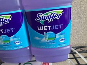 lot 140 image: Swiffer Wetjet Cleaner