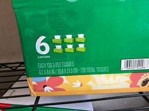 lot 6 image: Kleenex Soothing Lotion Tissue
