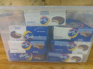 lot 8 image: Lot of 9 MoonPie Single Decker Chocolate Marshmallow Sandwich-2 Ounce - BB 11724