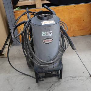 HOT WATER HIGH PRESSURE WASHER