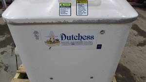lot 8 image: Dutchess Dough DividerRounder