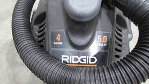 lot 26 image: Rigid 4 Gallon Shop Vac