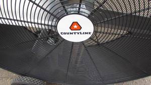 lot 102 image: Countyline 42 Portable Ventilation Fan