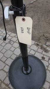 lot 112 image: 24 Pedestal Fan