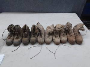 lot 21 image: 5 Pairs Military Boots Sizes 89