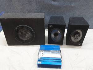 lot 103 image: Kicker 10 Sub with Jensen amp and 2 6x9 Speaker boxes