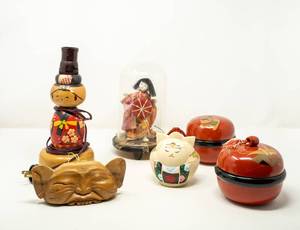 Vintage mixed collection of Travel Icons 2 Red Bowls Japanese Lamp, Japanese wooden wind chime (with tongue) Geisha figure under Cloche 3 Vintage wood plates 4 japanese fans bamboo canister