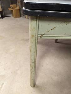 Vintage (30s) Enamel Table with Self-Storing Leaves