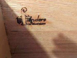 Vintage (1950s) end table with drawer