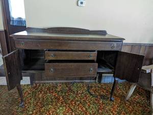 Antique Dining Table with 2 leaves, 5 chairs and buffet