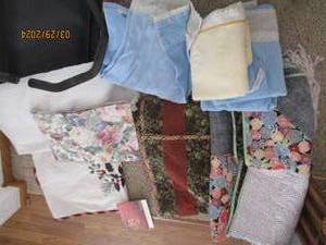 lot 64 image: Assortment of handmade quilts with decorative hand and bath towels