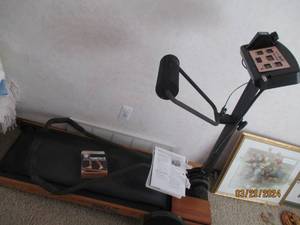 lot 65 image: NordicTracks Walk Fit Workout Computer treadmill