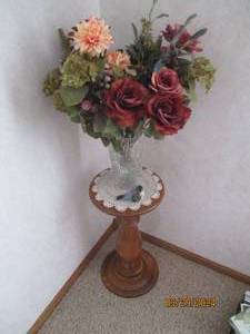 lot 67 image: Gorgeous Faux floral arrangement with wood pedestal style stand and other decor shown