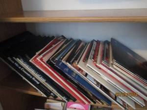 lot 92 image: Collection of Vinyl Record Albums from a large variety of artists such as Jim Croce, B.J Thomas and many more