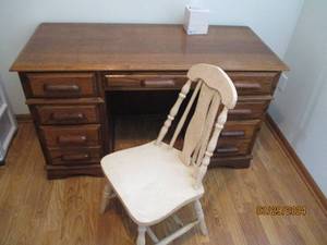 lot 95 image: Solid Wood 9-drawer office desk with (2) shabby Chic style vintage Wood chairs