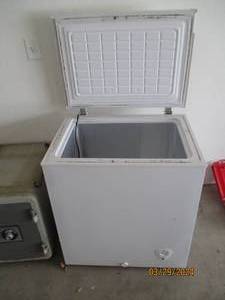 lot 4 image: Small white Frigidaire chest freezer