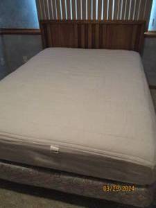 lot 5 image: FullQueen Wood Headboard and metal bedframe