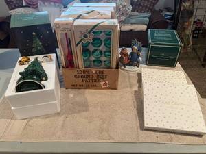 lot 214 image: Christmas decor and figures all in their original boxes