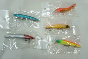 lot 108 image: 5 Brand New Fishing Lures