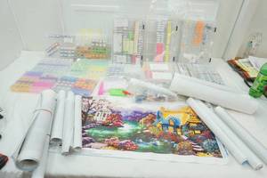 lot 111 image: Large Lot of Diamond Paintings & Supplies In a white tote