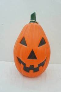 lot 116 image: Fall Decor Lighted Pumpkin
