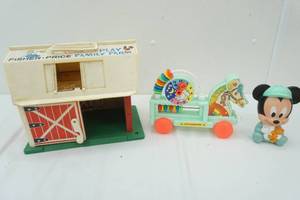 lot 137 image: Vintage Toys