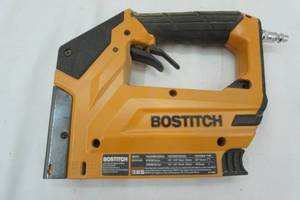 lot 139 image: New Bostitch Stapler