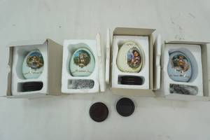 lot 154 image: Collectables, 4-Hummel Eggs & Stands