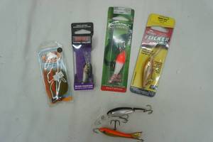 lot 160 image: Fishing Supplies Lures, & Rappla and Other Lures
