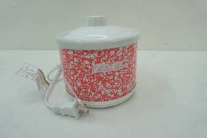 lot 178 image: Pioneer Women Warmerrice cooker