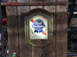 lot 164 image: Vintage PABST Blue Ribbon Beer Light-Up Sign