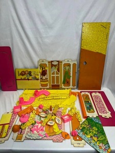 Vintage Barbie Fashion Plaza (No. 9525) by Mattel