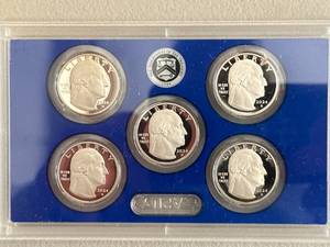 lot 23 image: 2004 Quarter Proof Set