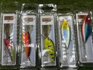 lot 55 image: Lot of 5 New Fishing Lures