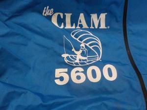 lot 1 image: Clam 5600 Fish house- tiny holes in the top as pictured