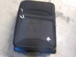 lot 6 image: Atlantic Suitcase on Wheels...