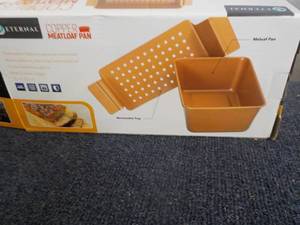 lot 26 image: New Copper Meat Loaf Pan...