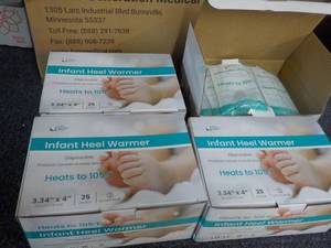 lot 51 image: Future Generation Medical Heel Warmers 4 x 25 can be used for any age